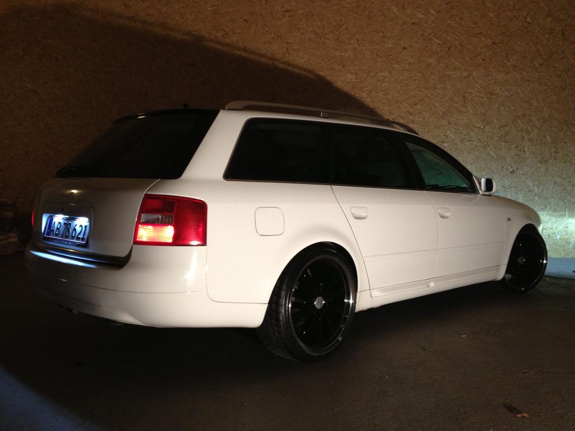 Audi A6 2,4 V6 - 7 Personers - Solgt billede 2