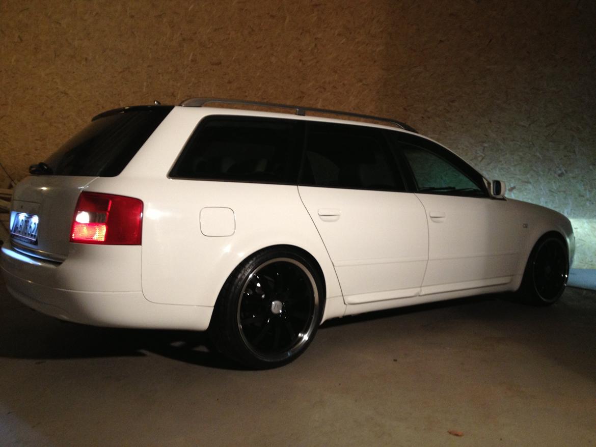 Audi A6 2,4 V6 - 7 Personers - Solgt billede 4