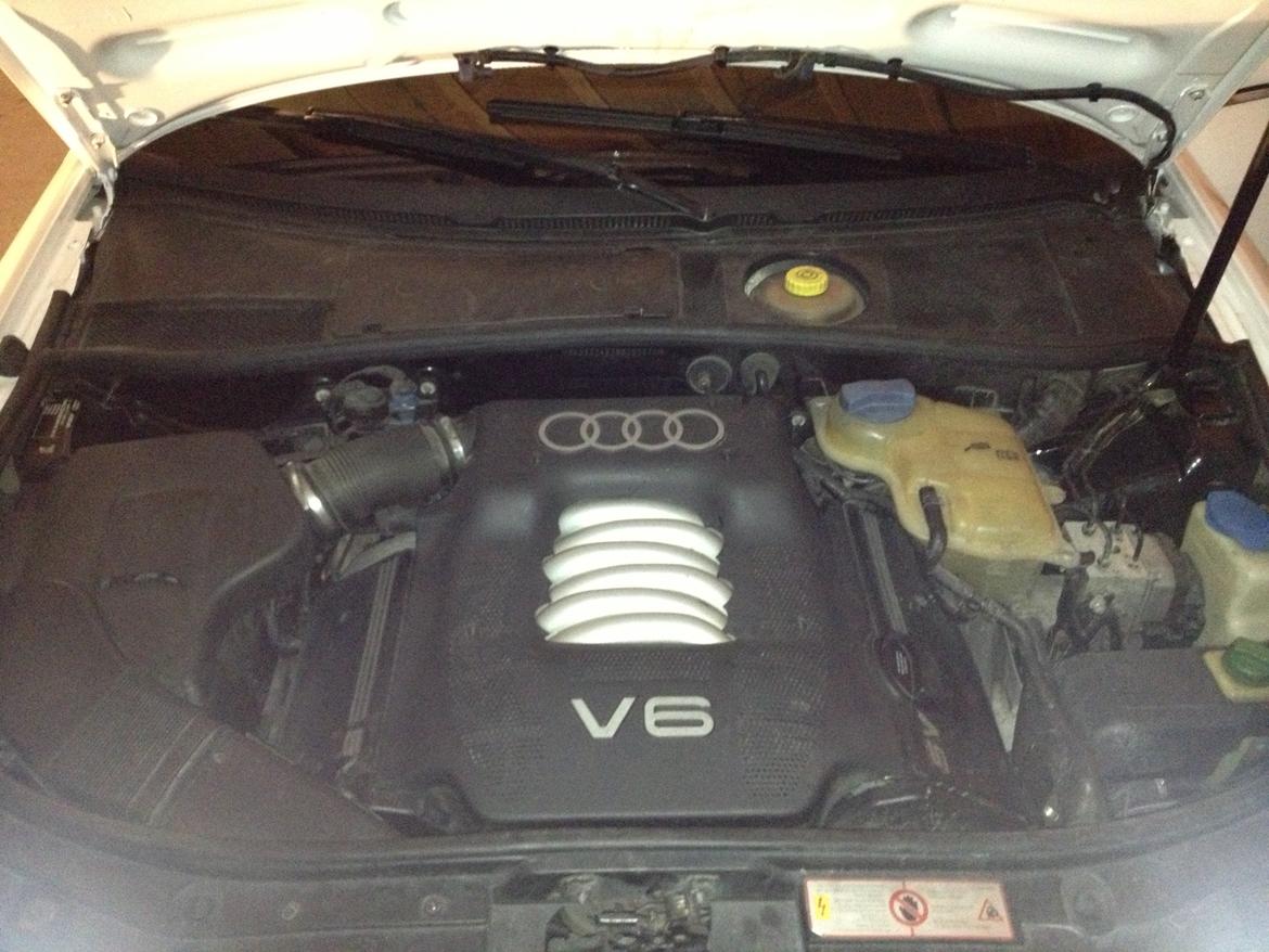 Audi A6 2,4 V6 - 7 Personers - Solgt billede 12