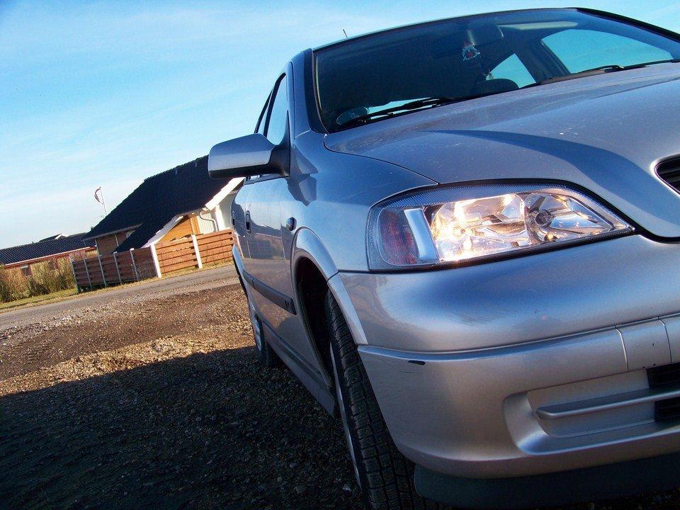 Opel Astra G - Hun har sutte læber, hun har smukke øjne! Hun har i hvert fald ikke fået runde læber af at fløjte! billede 13