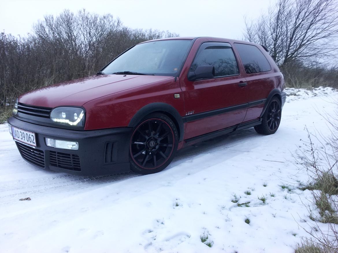 VW Golf 3 1.8 GT. Total skadet. billede 5