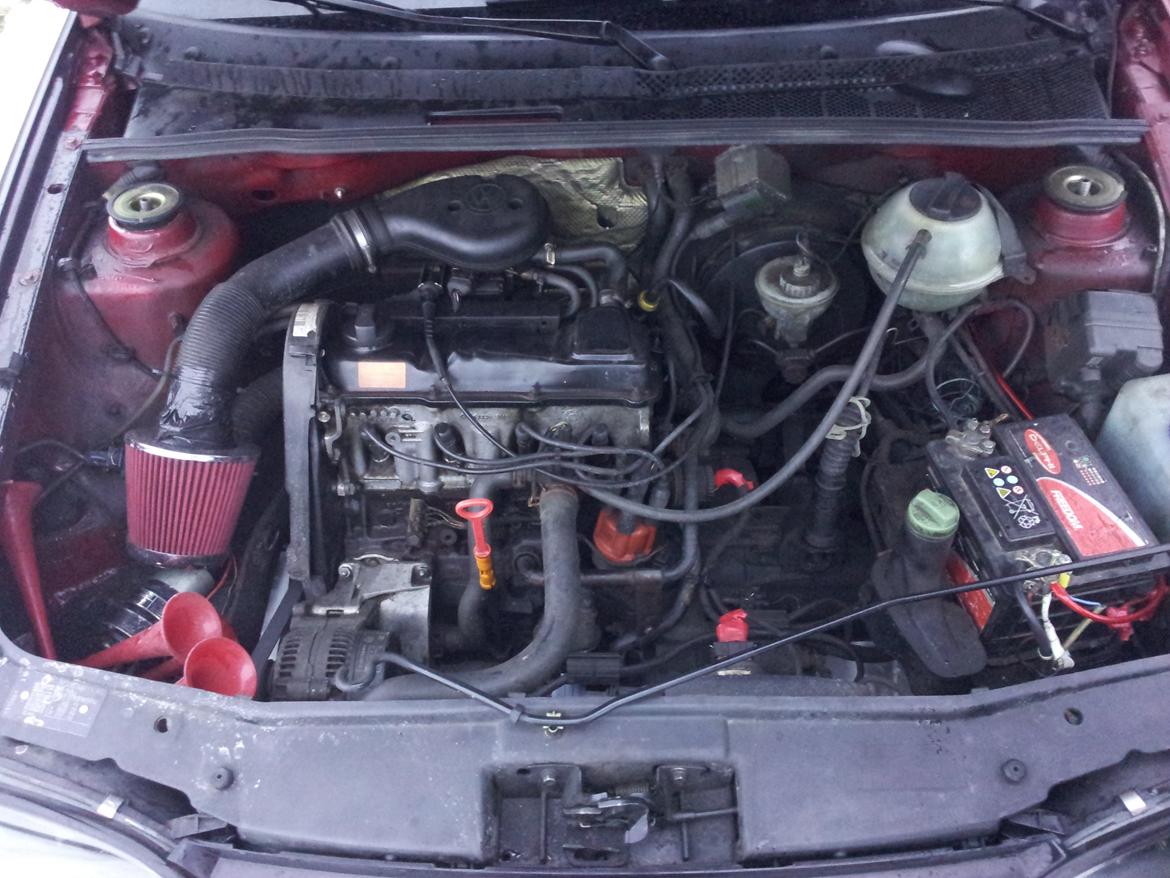 VW Golf 3 1.8 GT. Total skadet. billede 6