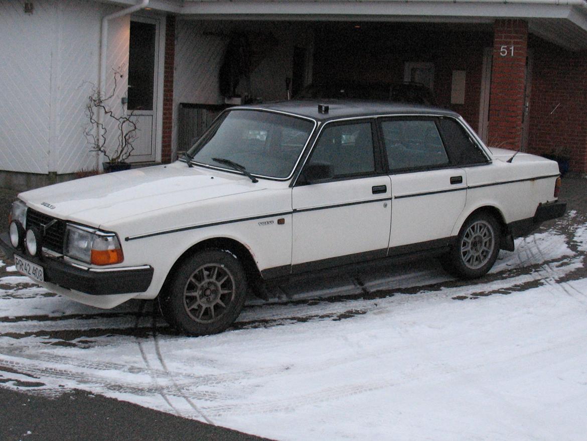 Volvo 240 billede 1