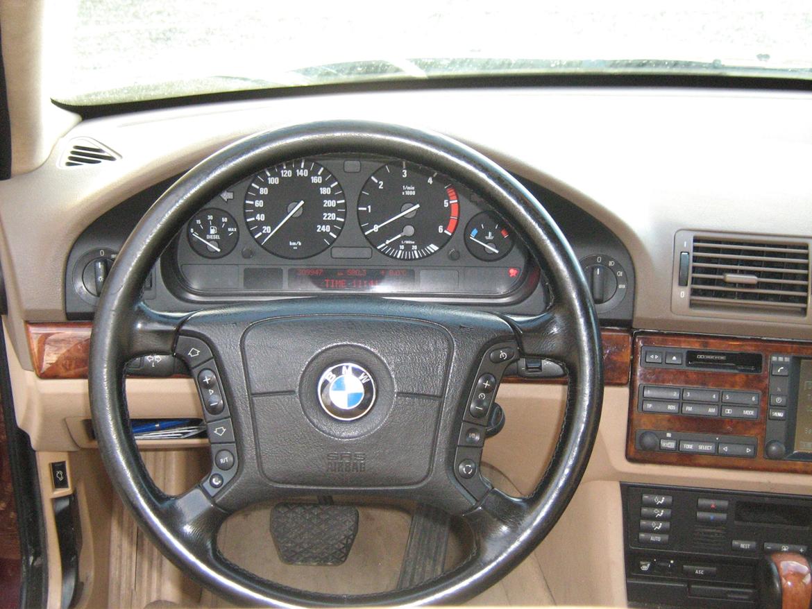 BMW E39 525 TDS Touring SOLGT billede 10
