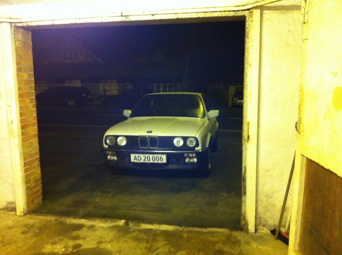 BMW E30 320i 'Byttes til touring' billede 19