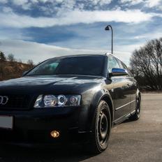 Audi A4 B6 Turbo S-line *SOLGT*