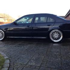 BMW e39 540i