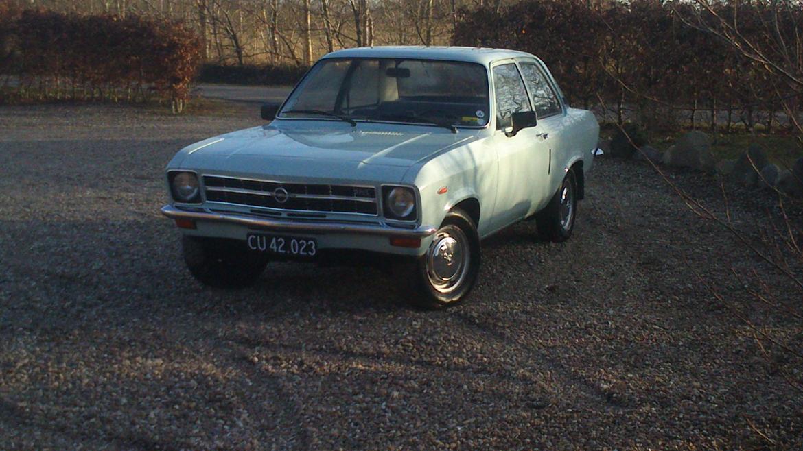 Opel ascona a solgt billede 1