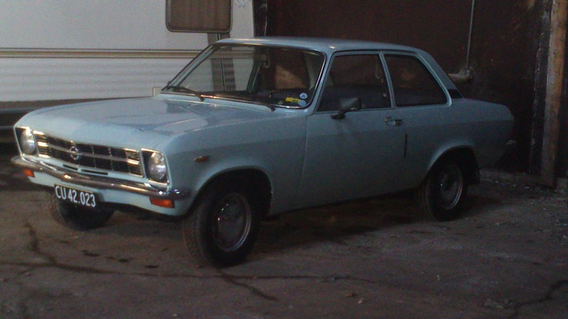 Opel ascona a solgt billede 11