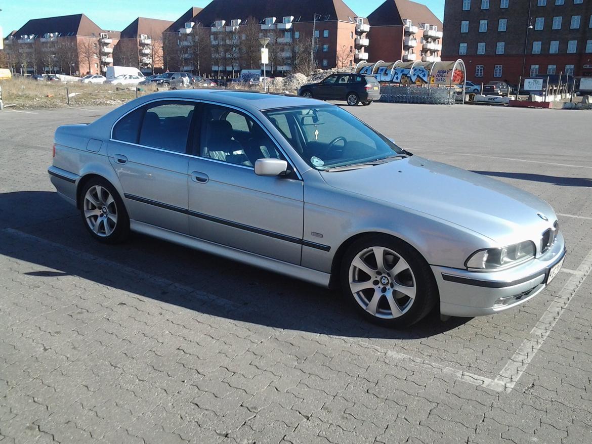 BMW E39 528i billede 2