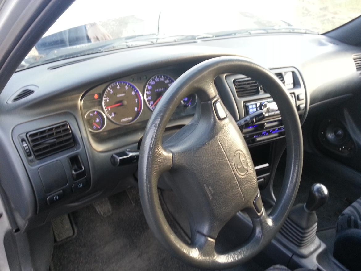 Toyota corolla 1,6 gsi sport billede 18