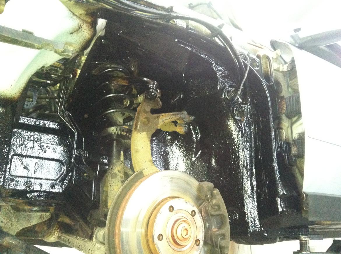 VW Passat 1.8 Turbo *STANCE - Hele undervognen har fået tectyl og står snore lige.. billede 21