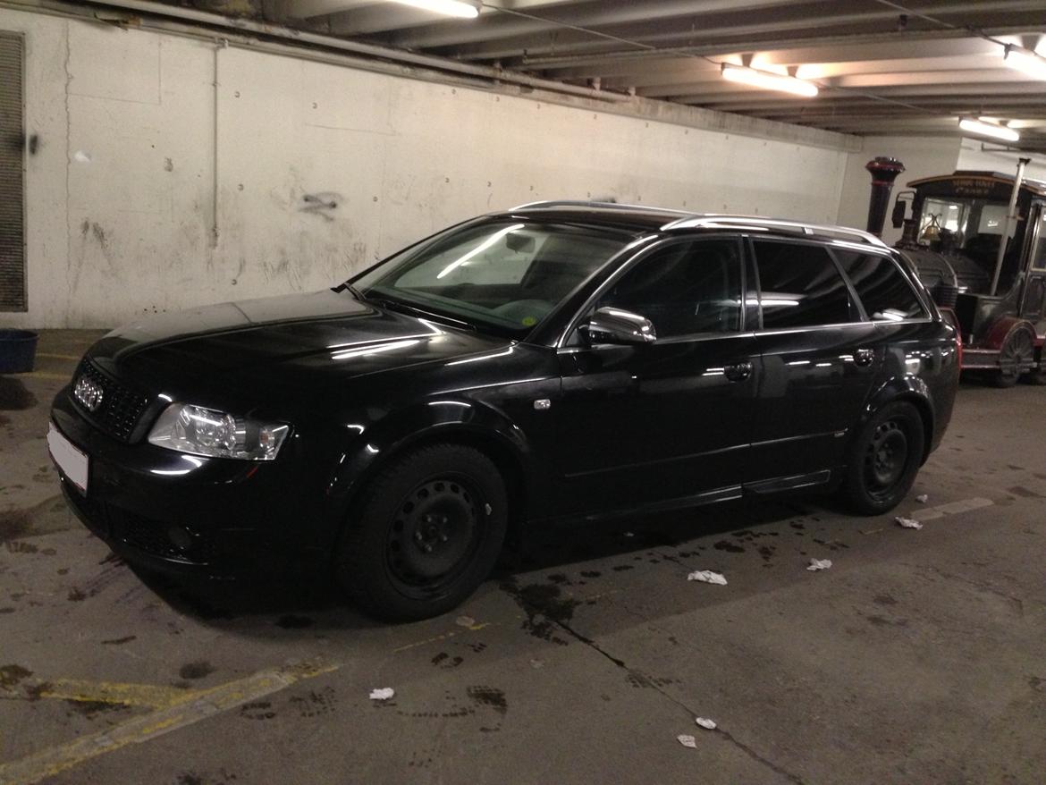 Audi A4 B6 Turbo S-line *SOLGT* billede 10