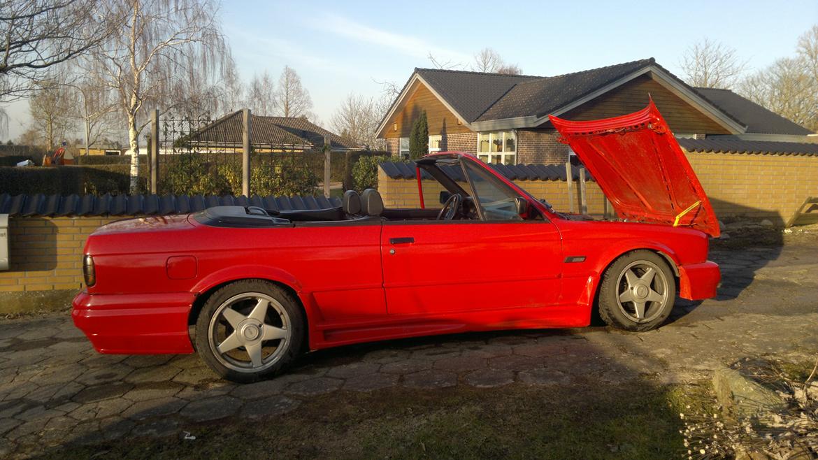 BMW 325 i cab. billede 2