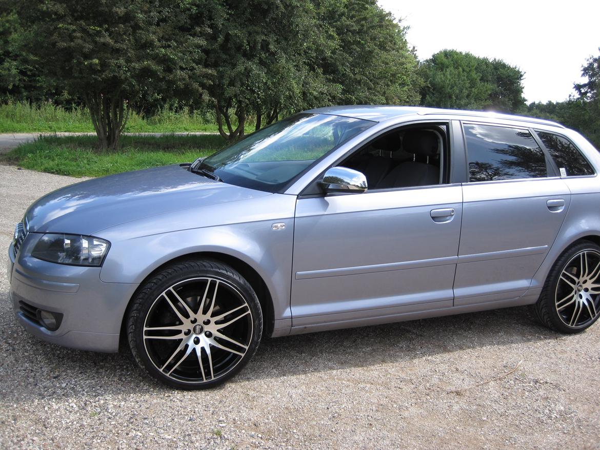Audi A3 Sportback TDI *Solgt* - Nye sommerfælge dog Uden den nye gevindundervogn på. billede 10