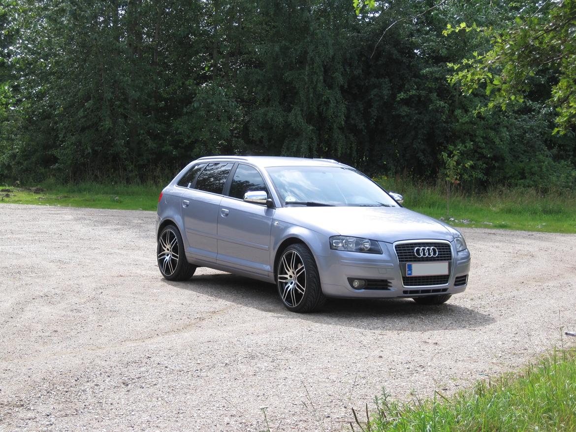 Audi A3 Sportback TDI *Solgt* - Nye sommerfælge dog Uden den nye gevindundervogn på. billede 13