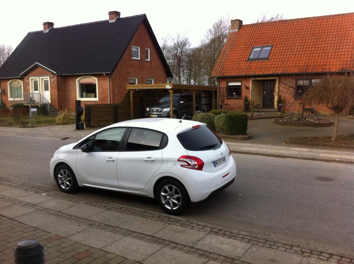 Peugeot 208 1.2 VTI Active Avenue Sport 5D (solgt) billede 20