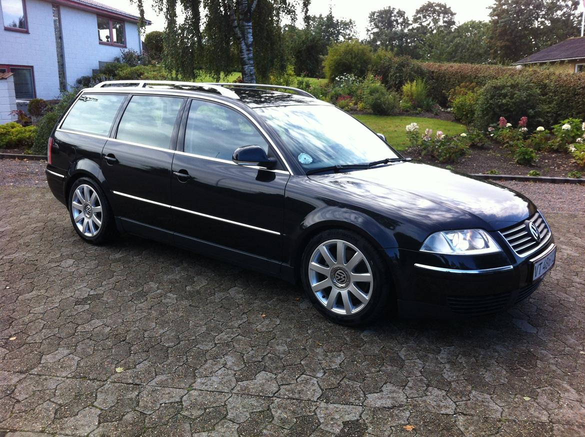 VW Passat 2.5 V6 TDI 163hk. Variant >SOLGT< billede 1