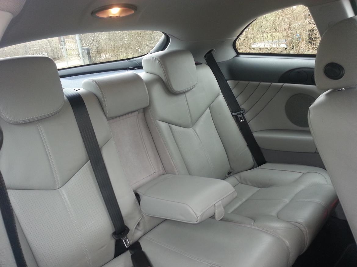 Alfa Romeo GT 2.0 Jts (TIL SALG) billede 9