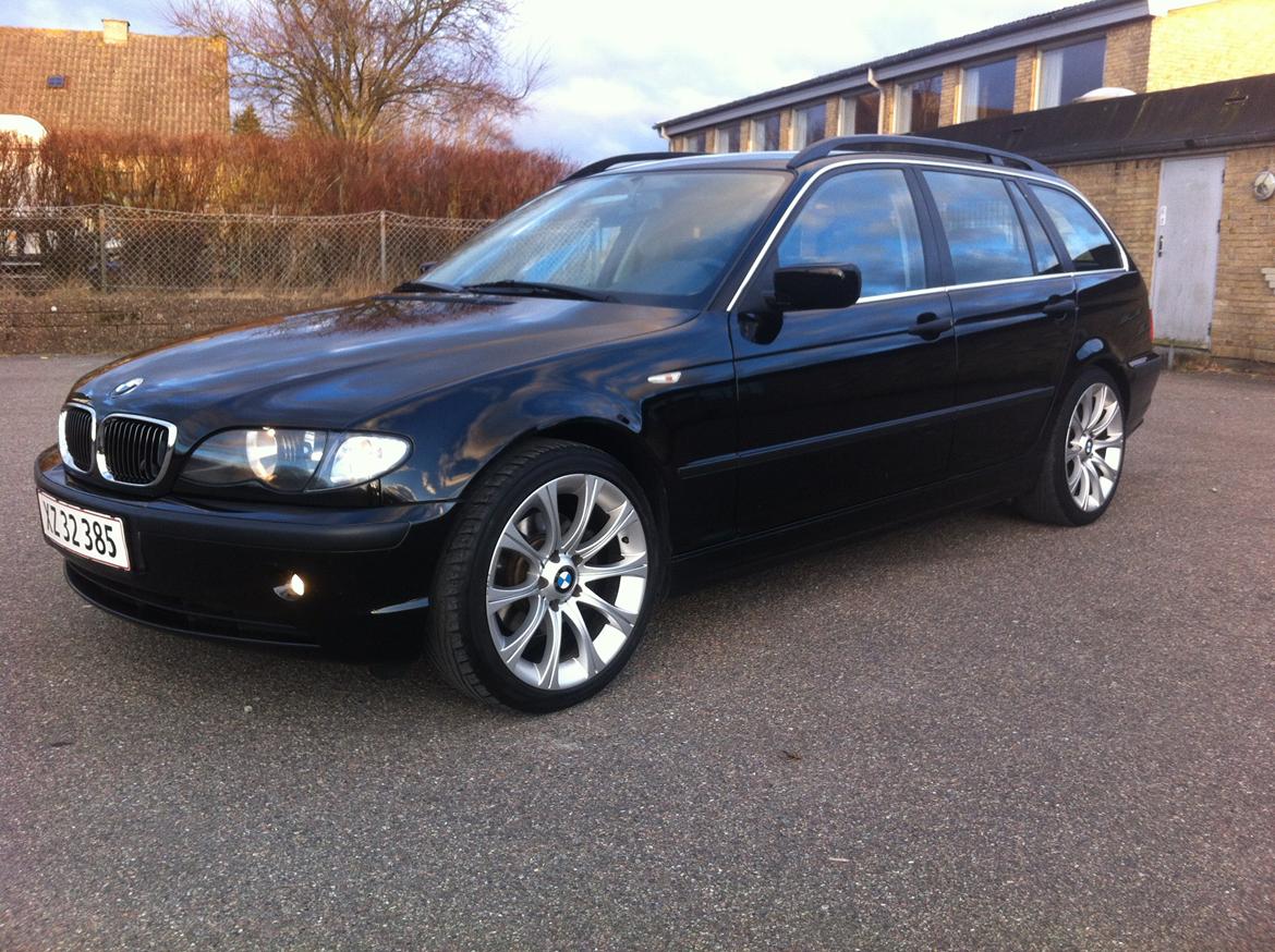 BMW E46 320d Touring "SOLGT" billede 1