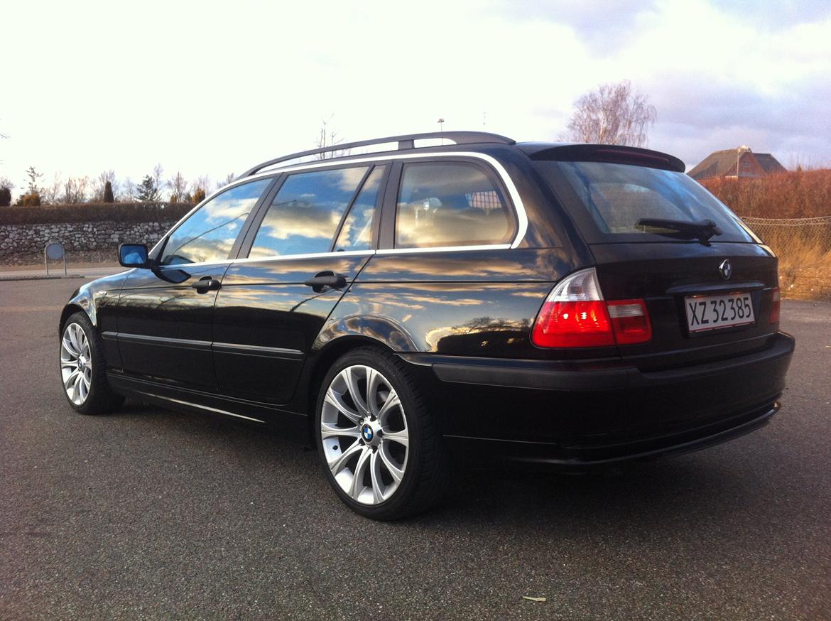 BMW E46 320d Touring "SOLGT" billede 2