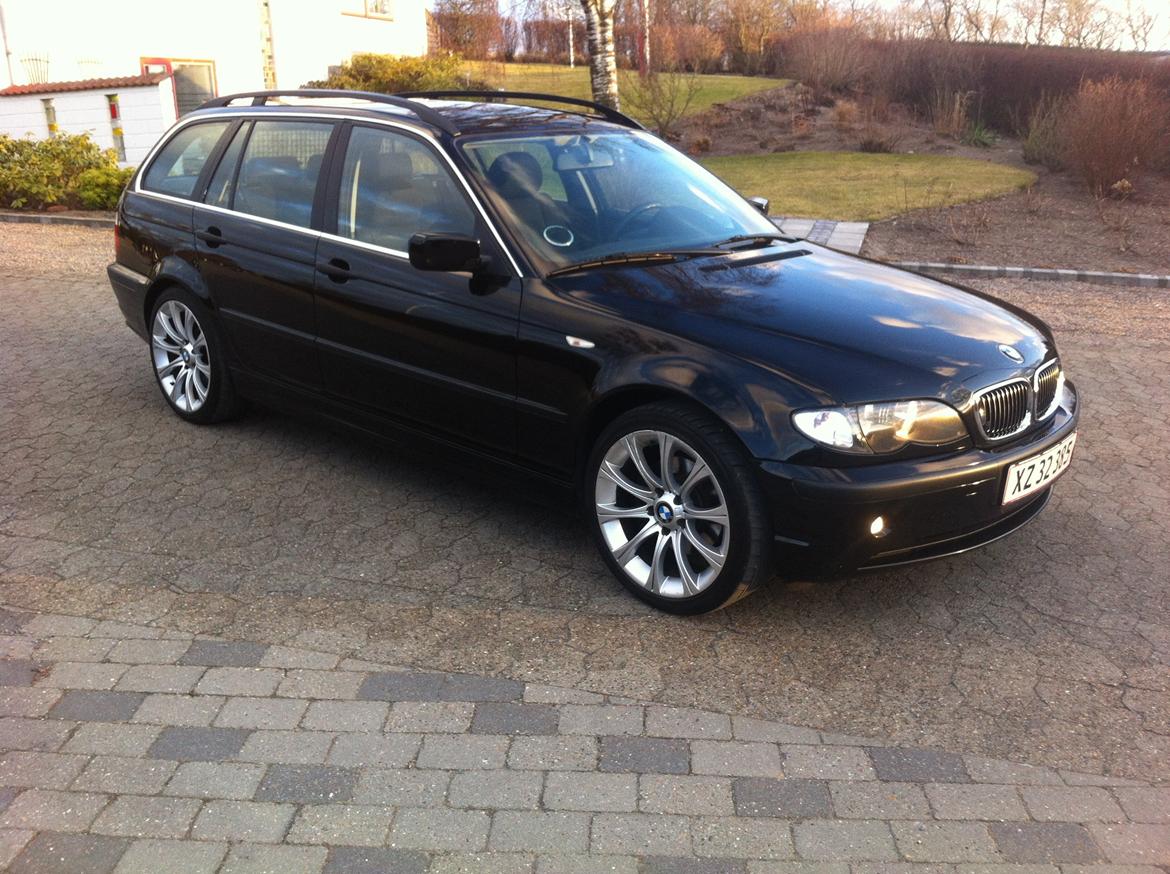 BMW E46 320d Touring "SOLGT" billede 3