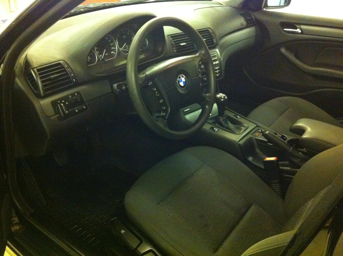 BMW E46 320d Touring "SOLGT" billede 7