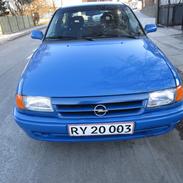 Opel Astra F 1,6 *SOLGT*
