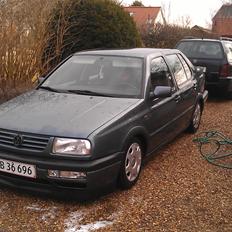 VW Vento 1,8 Gl Solgt