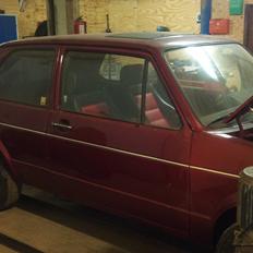 VW GOLF MK I 1,6D SOMMERBIL solgt