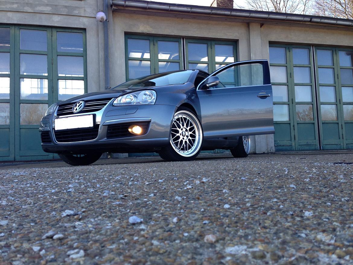 VW Jetta 2.0 TFSI billede 1