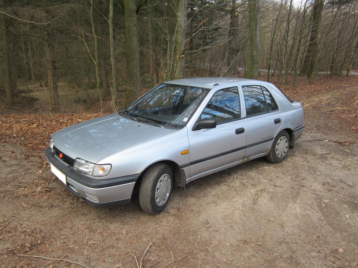 Nissan Sunny "Twincam" billede 1