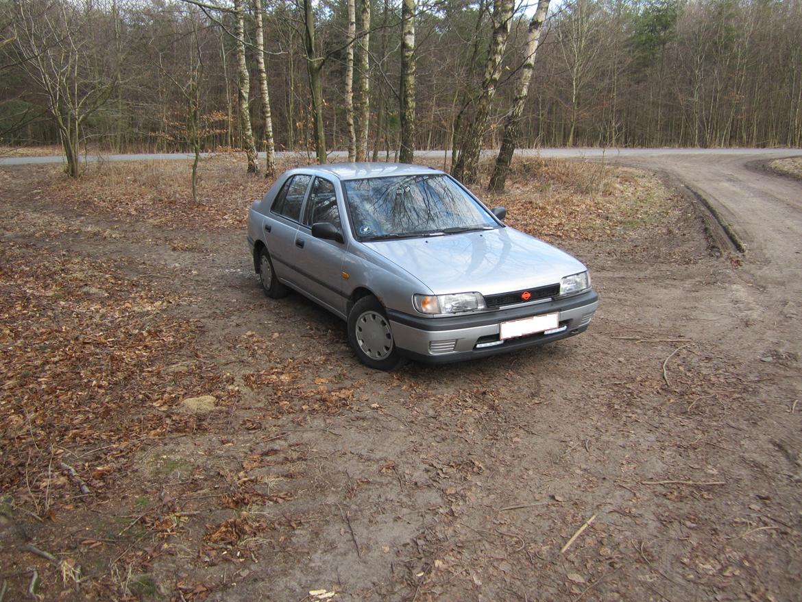 Nissan Sunny "Twincam" billede 2