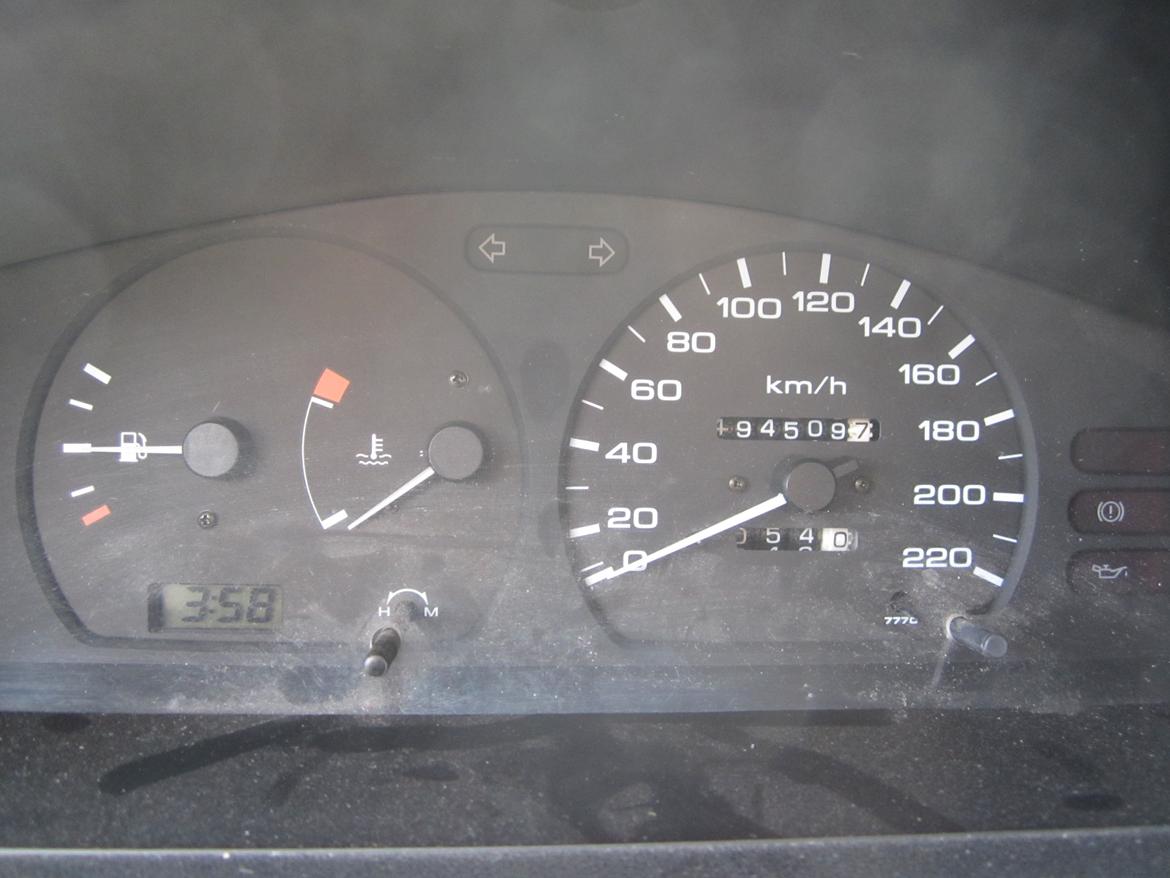 Nissan Sunny "Twincam" billede 12