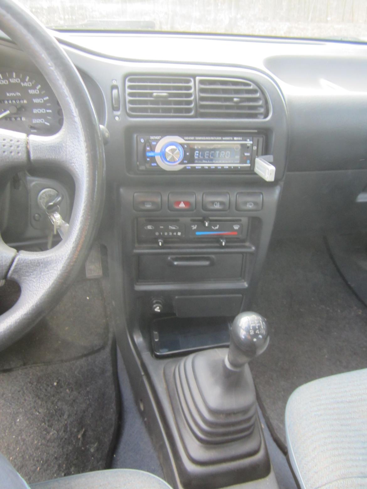 Nissan Sunny "Twincam" billede 13