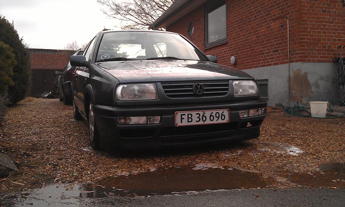 VW Vento 1,8 Gl Solgt billede 4