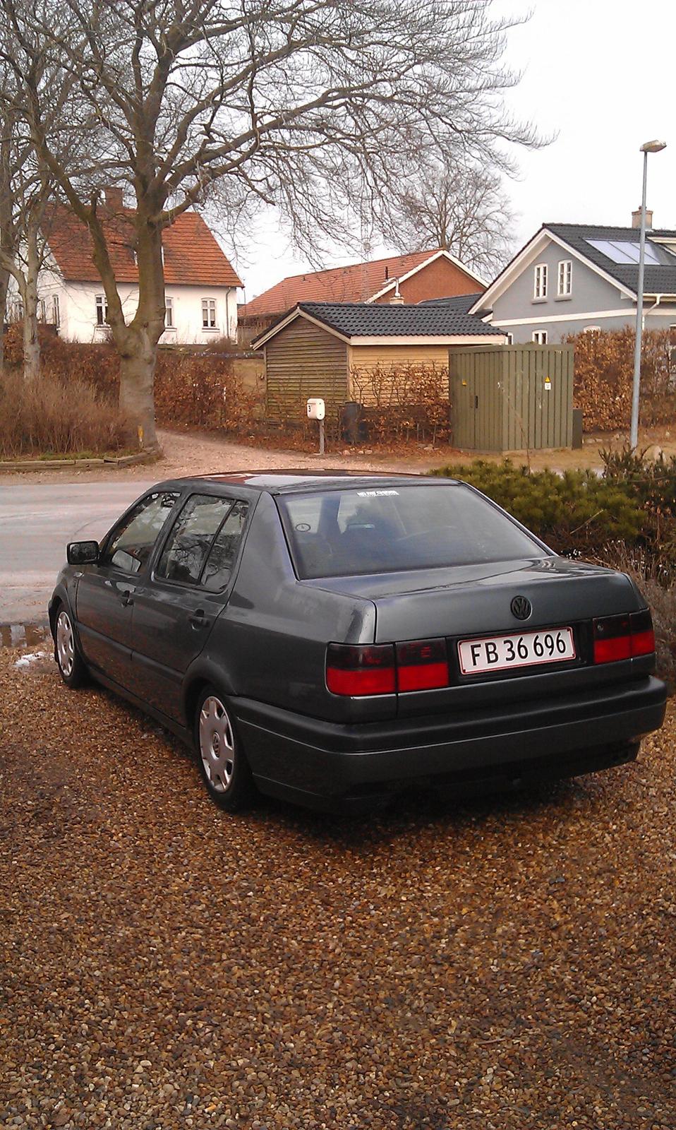 VW Vento 1,8 Gl Solgt billede 5