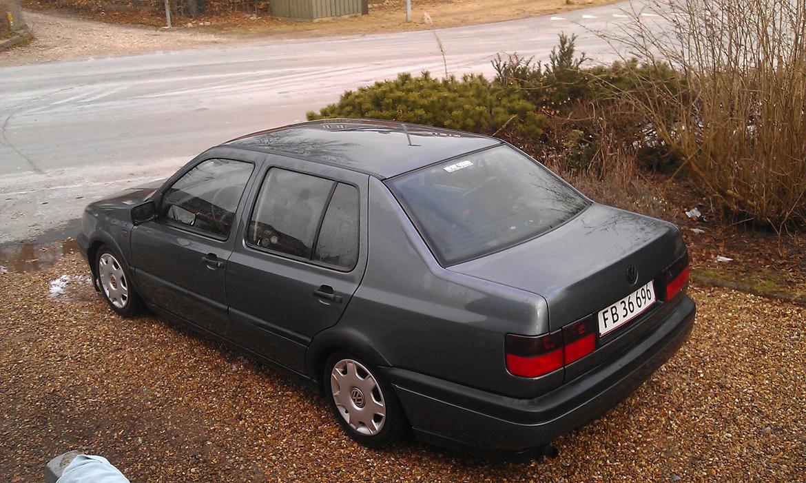 VW Vento 1,8 Gl Solgt billede 6