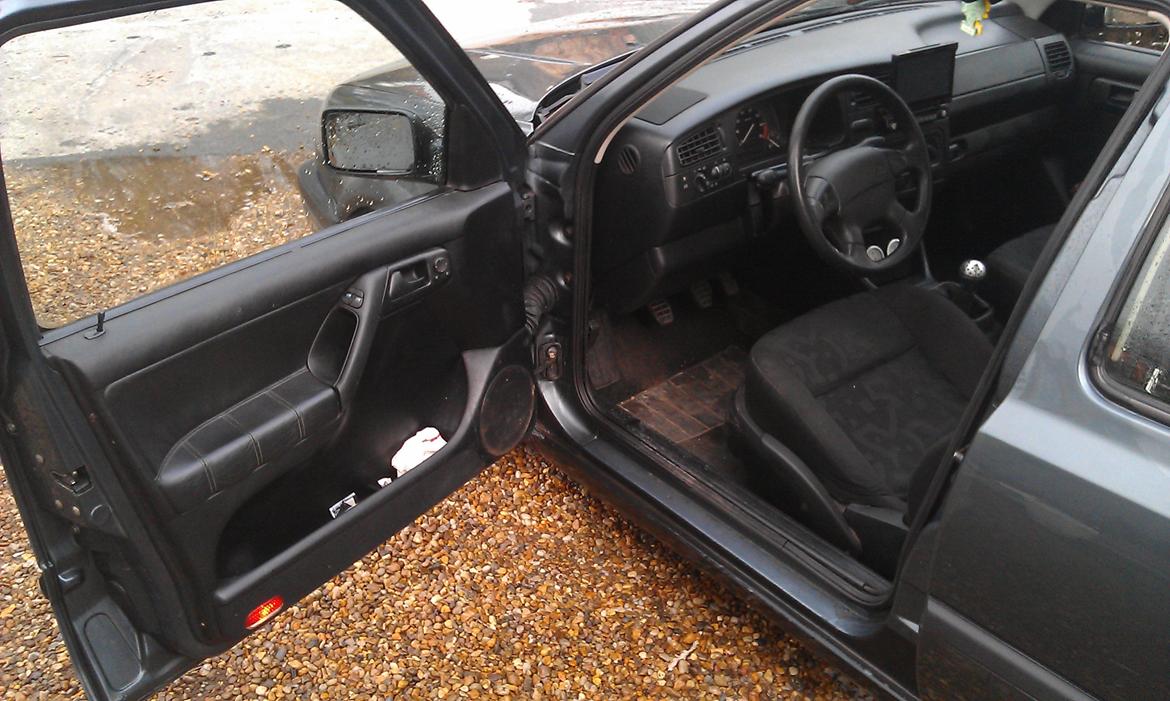 VW Vento 1,8 Gl Solgt billede 9