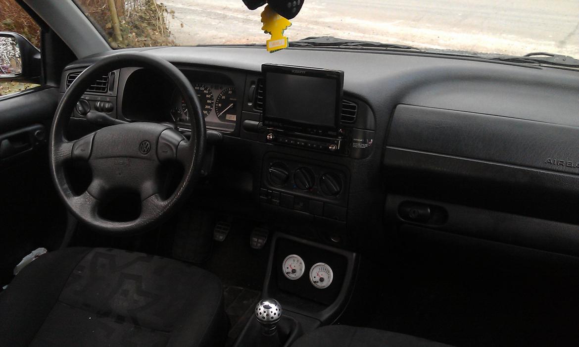 VW Vento 1,8 Gl Solgt billede 11