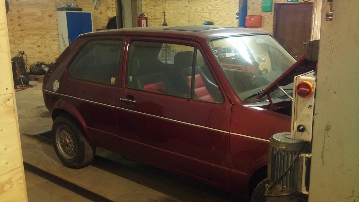 VW GOLF MK I 1,6D SOMMERBIL solgt billede 3