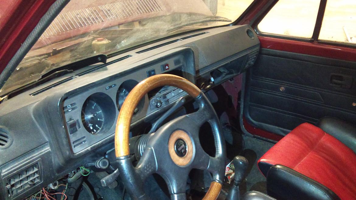 VW GOLF MK I 1,6D SOMMERBIL solgt billede 15