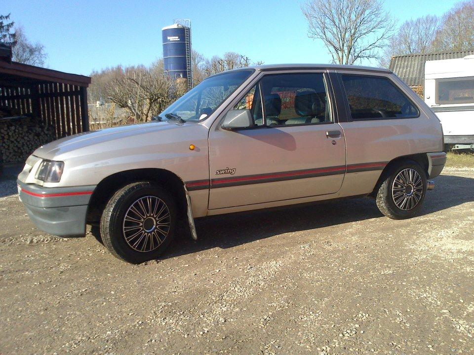 Opel corsa A  ( SOLGT ) billede 6