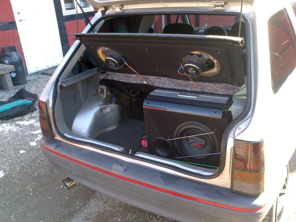 Opel corsa A  ( SOLGT ) billede 17