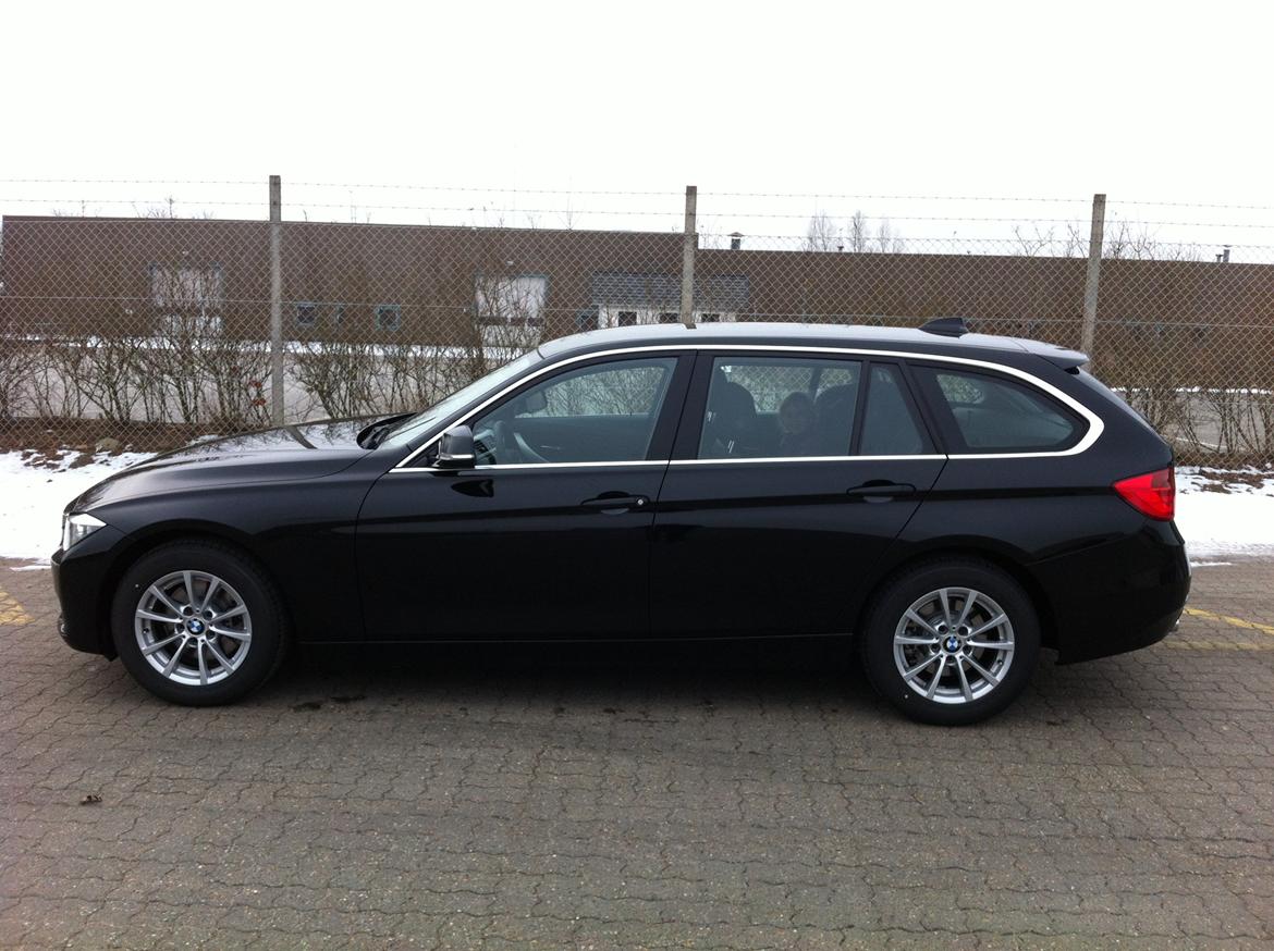 BMW 320D Touring billede 5