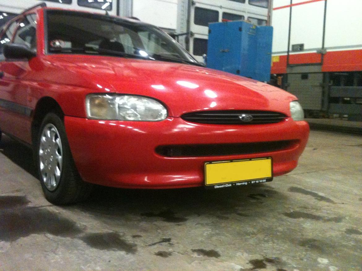 Ford Escort Estate Van 1,8 ZeTec, "Fizz-Mobilen" billede 3