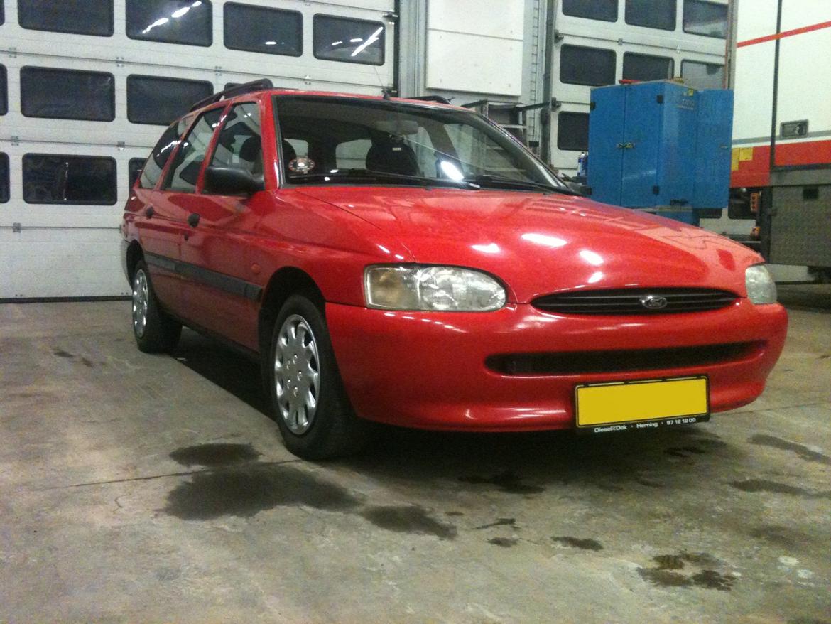 Ford Escort Estate Van 1,8 ZeTec, "Fizz-Mobilen" billede 4