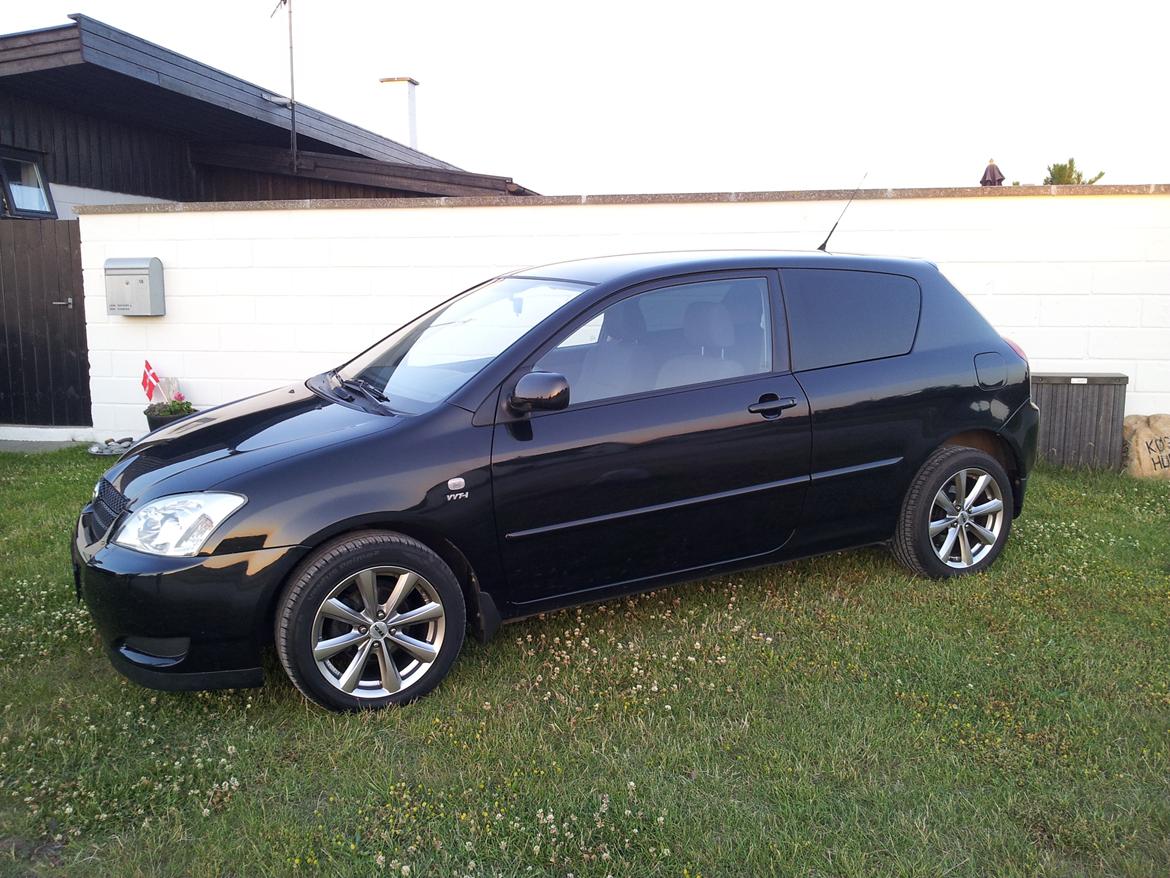 Toyota Corolla Terra 1,4 3d **SOLGT** billede 1