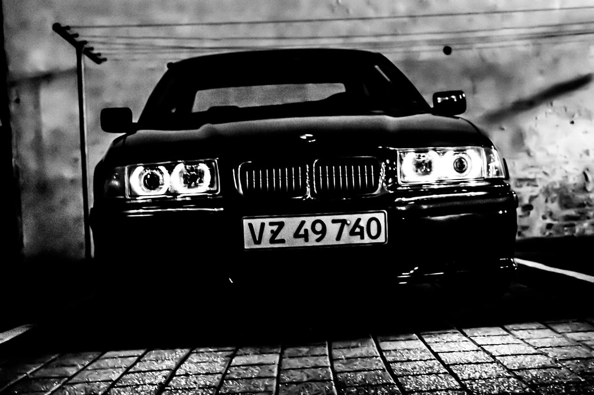 BMW 320 i E36 Coupe billede 1