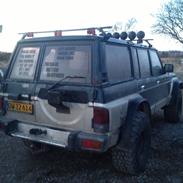 Nissan Patrol Y60 GR SLX